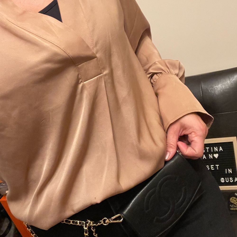 Chanel Caviar Short Wallet with Chain - Picture 16 of 16